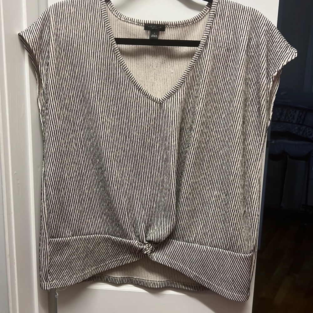 Ann Taylor short sleeve top